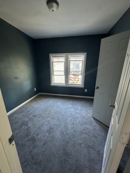 Bedroom 1 - 2471 Ford St