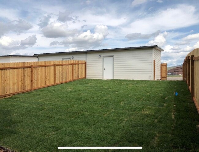 Building Photo - 4712 Giada Dr