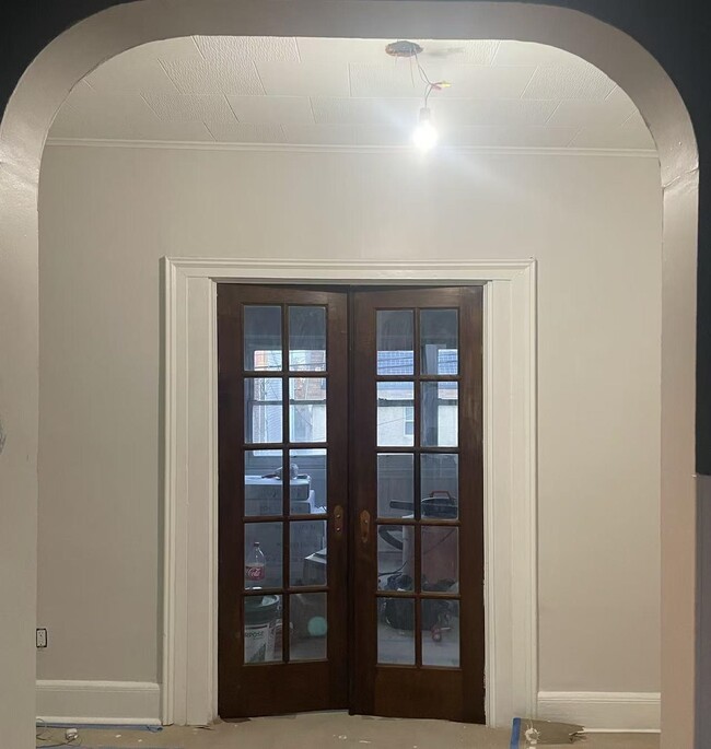 Building Photo - 109 70th St