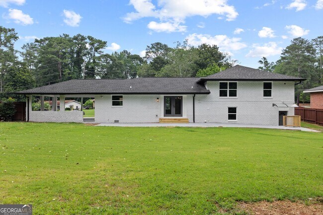 Building Photo - 3266 W Manor Ln SW