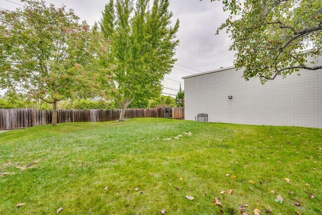 Building Photo - Welcome Home!!! Great Santa Clara Pomeroy ...