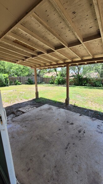 Back Yard - 10562 Bounty Dr
