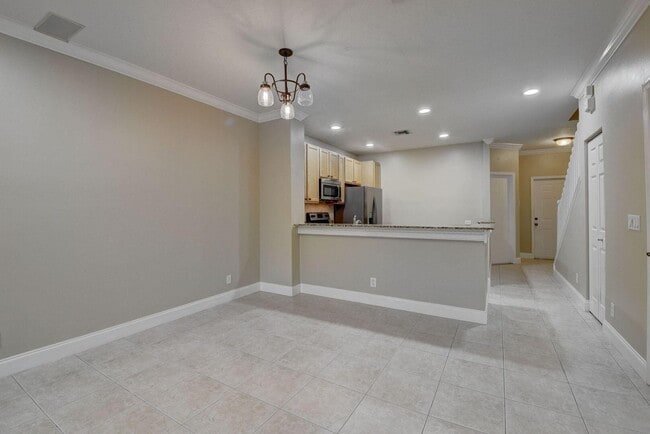 Building Photo - 9113 Tremezzo Ln