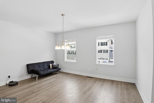 Building Photo - 610 Snapdragon Ct