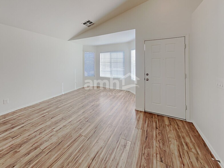 Building Photo - 16200 W Mauna Loa Ln