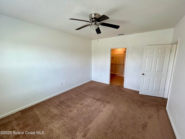 Building Photo - 134 Lure Ct SW