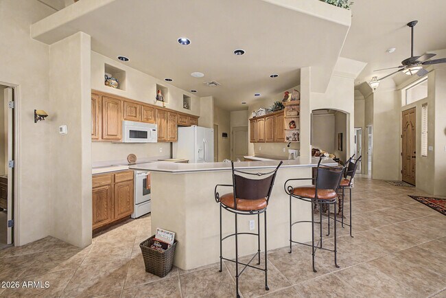 Building Photo - 6540 E Redmont Dr