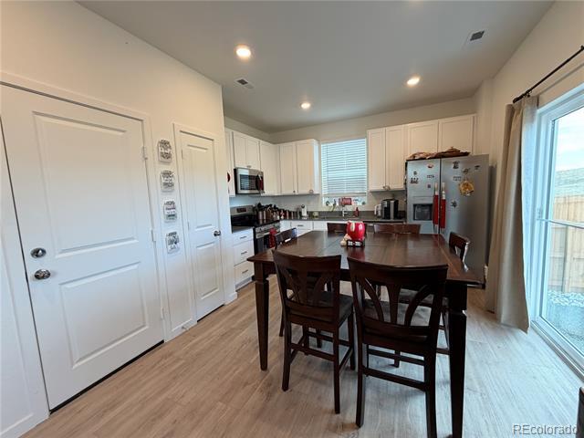 Building Photo - 864 Yankee Boy Lp