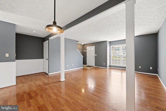 Building Photo - 112 Chatham Square