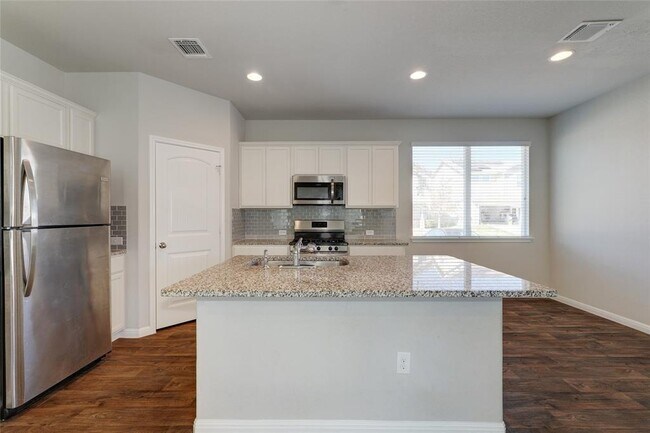 Building Photo - 14612 Frankel Loop