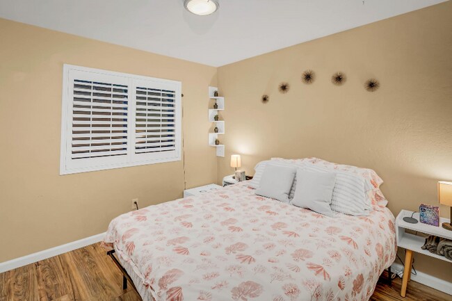 Building Photo - 8666 Capricorn Way