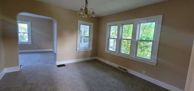 Building Photo - 1602 Price St