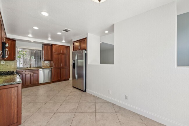 Building Photo - 29441 Port Royal Way