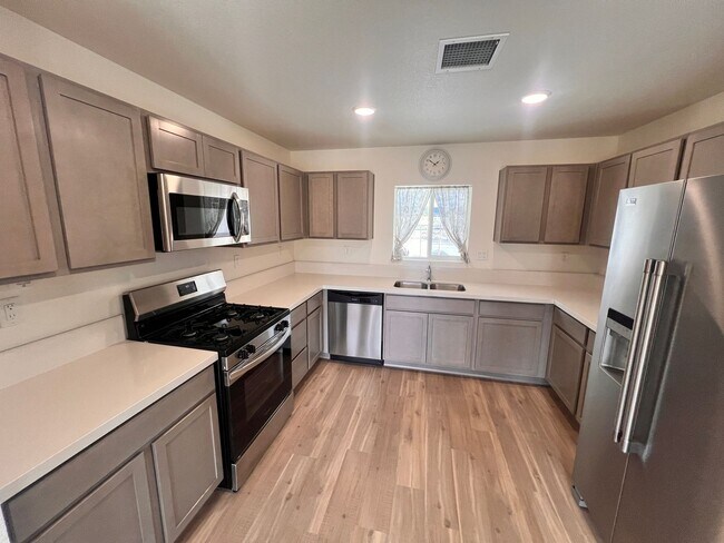 Building Photo - Dayton Home for Rent