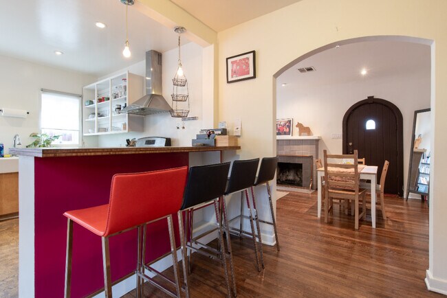 Building Photo - 2756 Locksley Pl