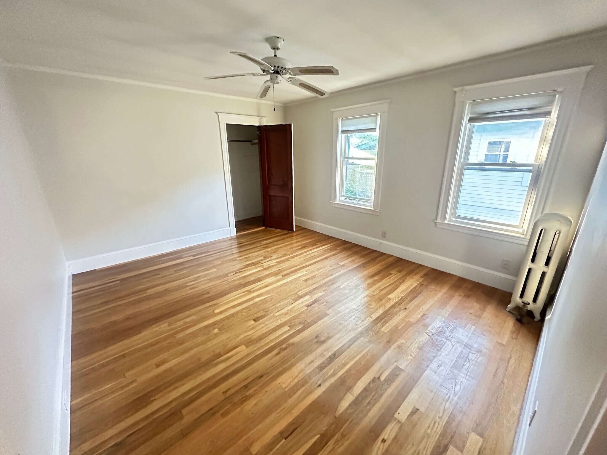 Building Photo - 48 Standish St