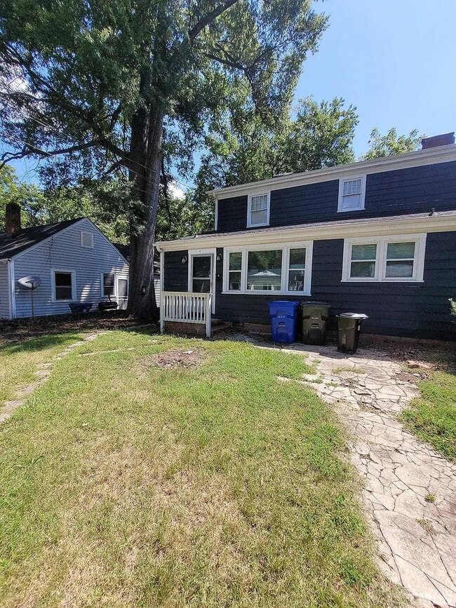 Building Photo - Gorgeous One Bedroom Home Coming soon!