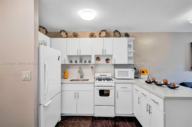 Building Photo - 710 Washington Ave