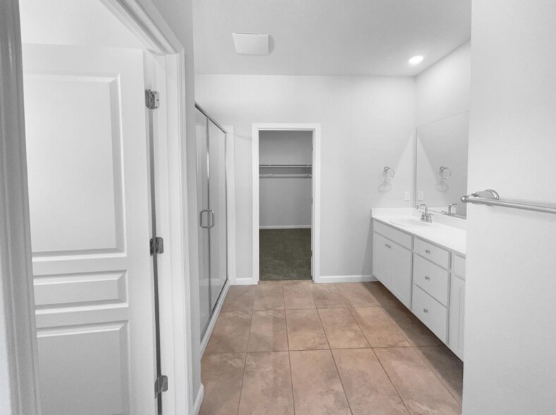 Building Photo - 8416 Tapies Way