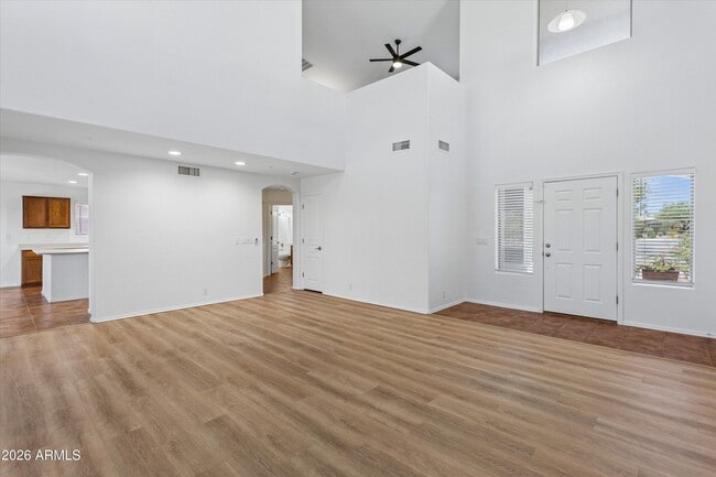 Building Photo - 5120 E Via Dona Rd