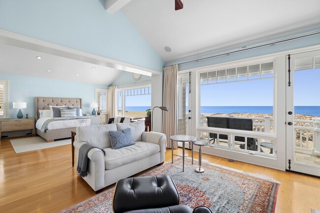 Building Photo - 1550 E Oceanfront