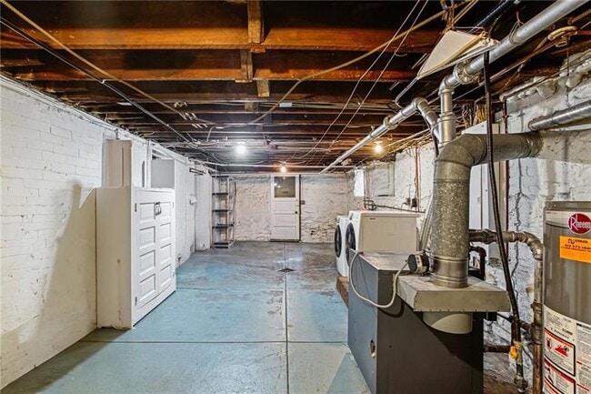 Building Photo - 1315 Denniston St