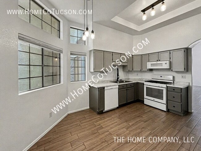 Building Photo - 2660 W Camino del Sitio