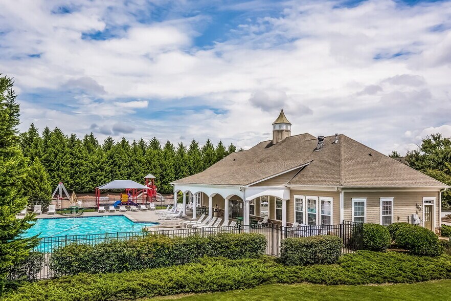 Building Photo - 474 Highland Falls Dr