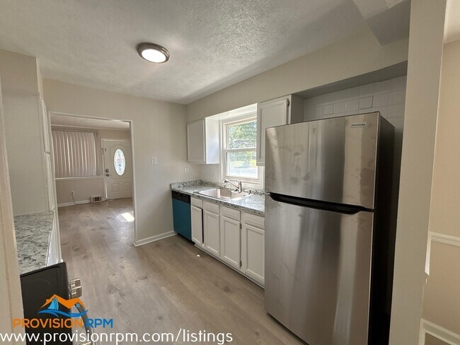 Building Photo - 50 Baldy Ave