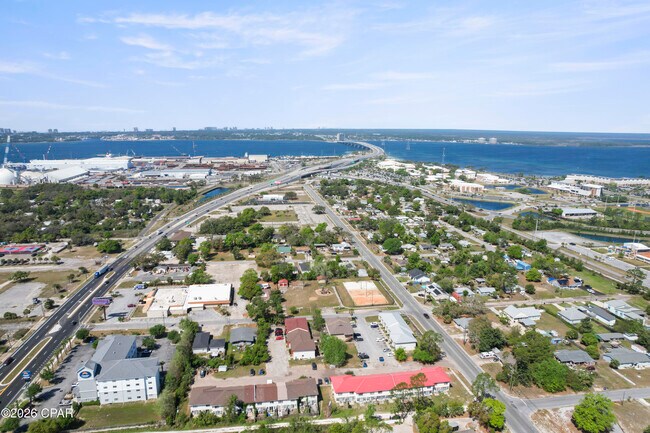 Building Photo - 4455 W 19th St