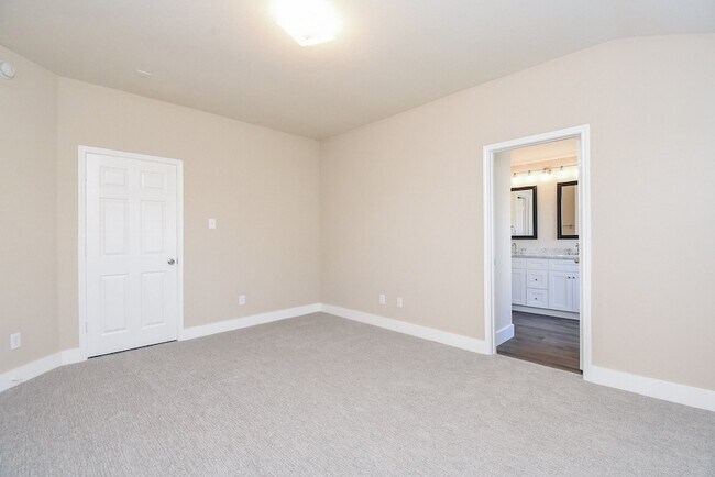 Building Photo - 20922 Barbons Heath Ct