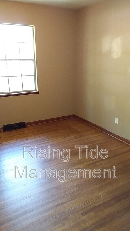 Building Photo - 1601 2nd St NW