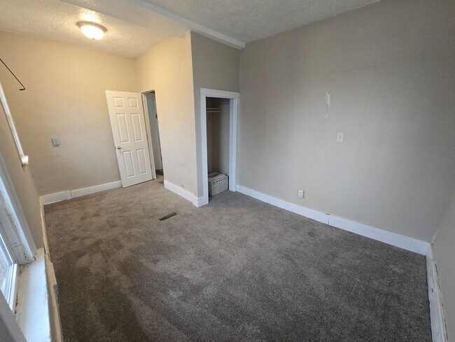 Building Photo - 1512 Jones St