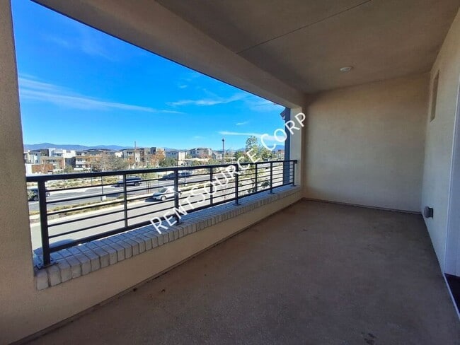 Building Photo - 27231 W Coyote Bush Ct