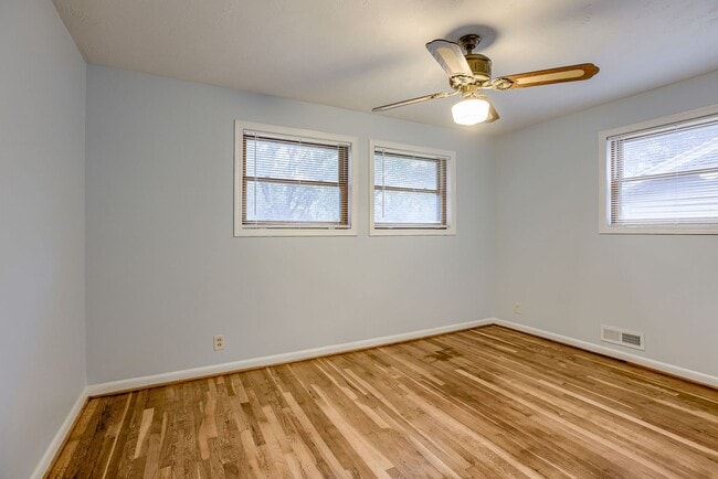 Building Photo - 1230 Cole Creek Dr