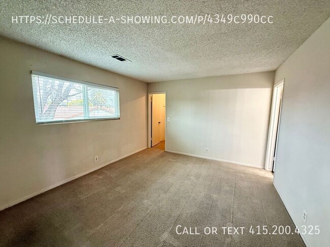 Building Photo - Beautiful 2 Bedroom 1 Bathroom Close to Fr...