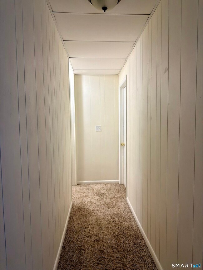 Building Photo - 163 Monticello Dr