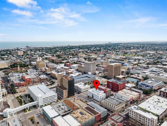 Building Photo - 2102 Mechanic St