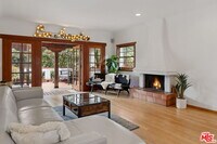 Building Photo - 334 Crane Blvd