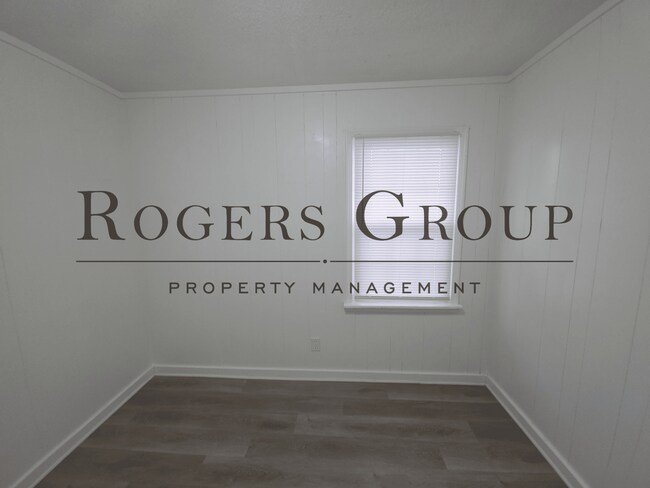 Building Photo - #450 - 412-414 Ridley St Duplex