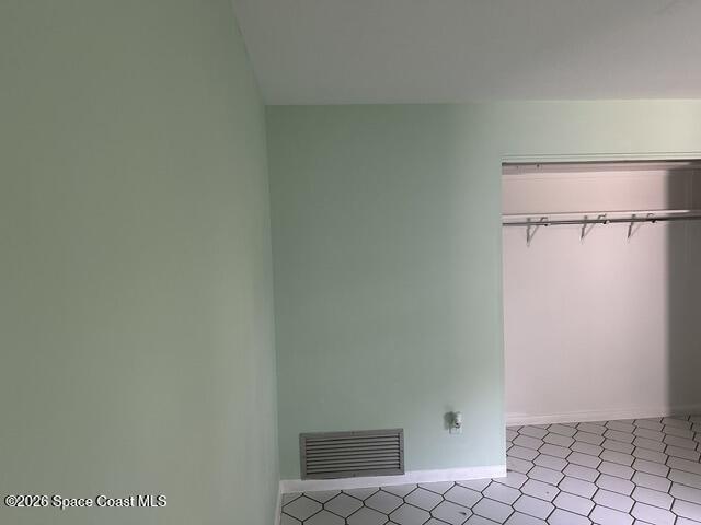 Building Photo - 305 Marlin Dr