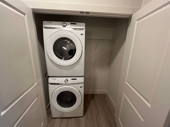 Building Photo - Reserve Arcola 3bd/2ba First Floor Unit