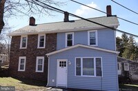 Building Photo - 824 Kintner Rd