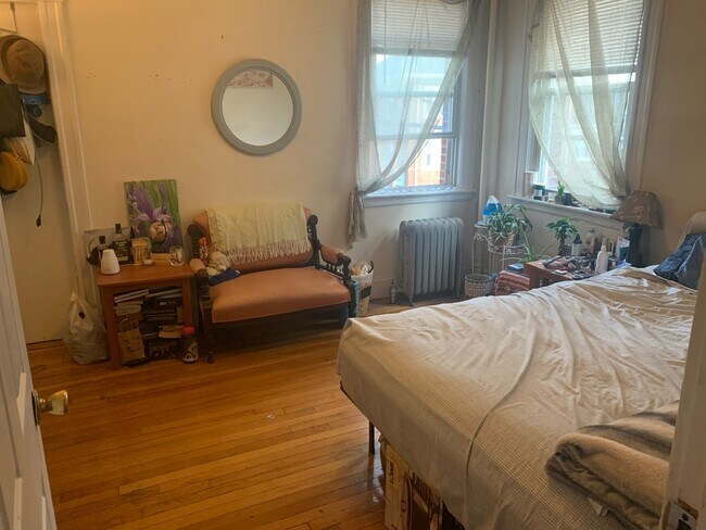 Building Photo - 19 Melvin Ave