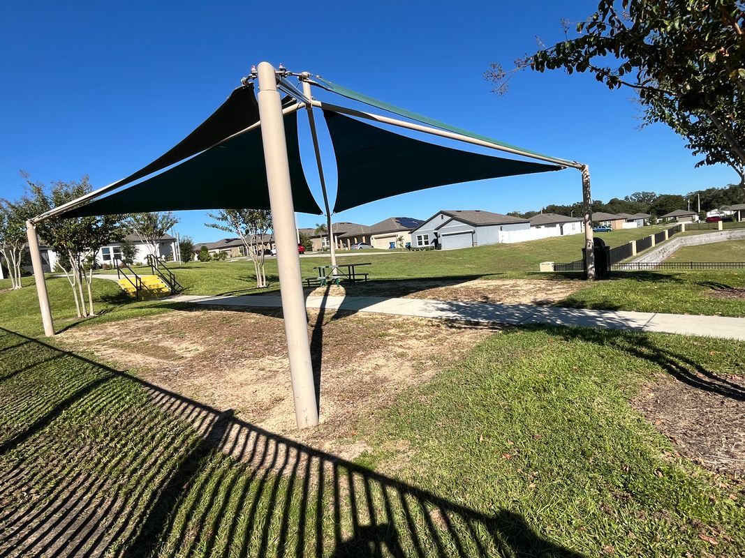 Building Photo - 421 Disa Dr