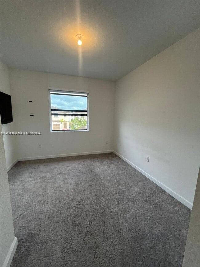 Building Photo - 25282 SW 108th Ave