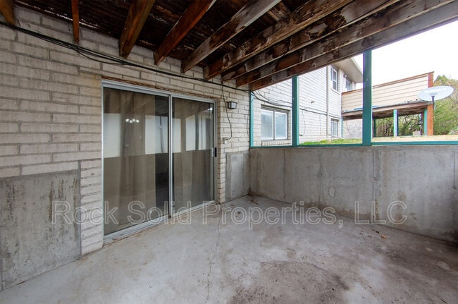 Building Photo - 3061 Reed Ave