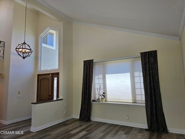 Building Photo - 3017 Klamath Ave