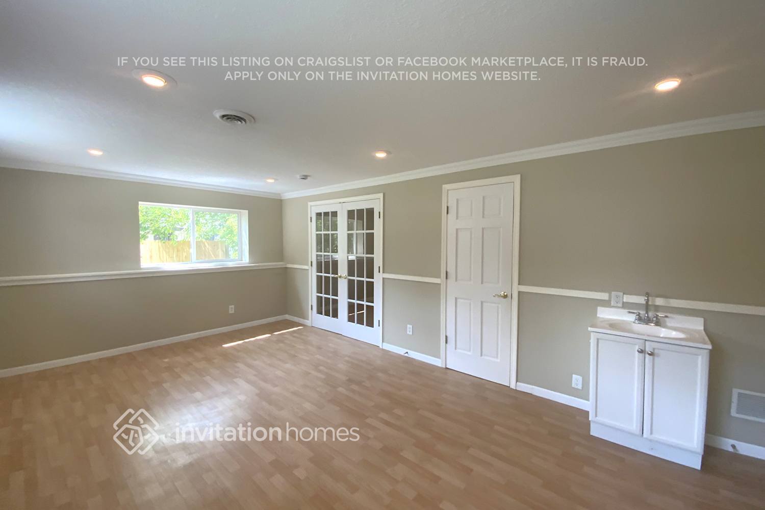 Building Photo - 1716 Lamplight Dr