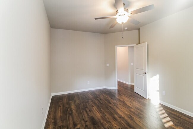 Building Photo - 1196 Spring Marsh Ct NE